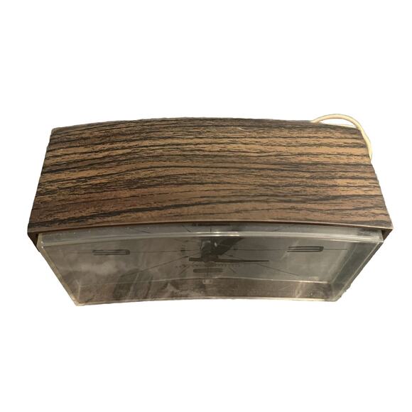 Vintage General Electric Alarm Clock Retro Faux Wood Model 7354 - Works! Nice! - Picture 2 of 4